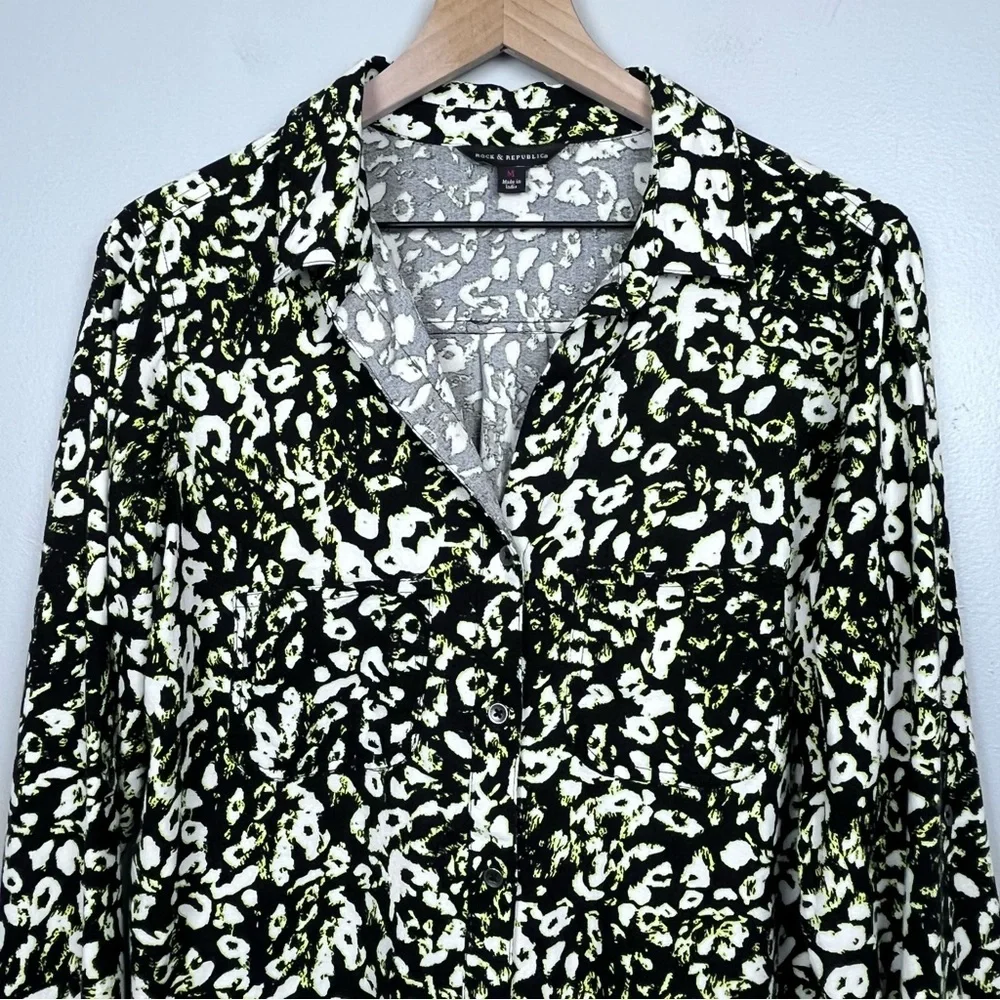 Rock & Republic Women's Button Down Blouse in Neon Animal Print Size M; Colorful - Picture 2 of 12